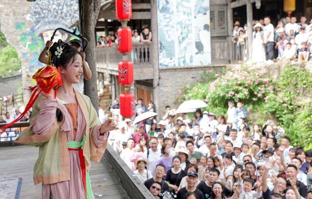 优服务繁荣文旅市场不朽情缘平台以更(图8)